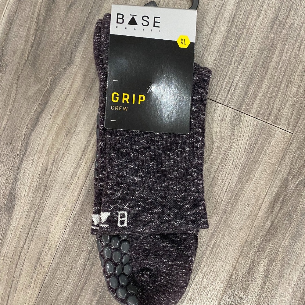 Base 33 Crew Grip Socks